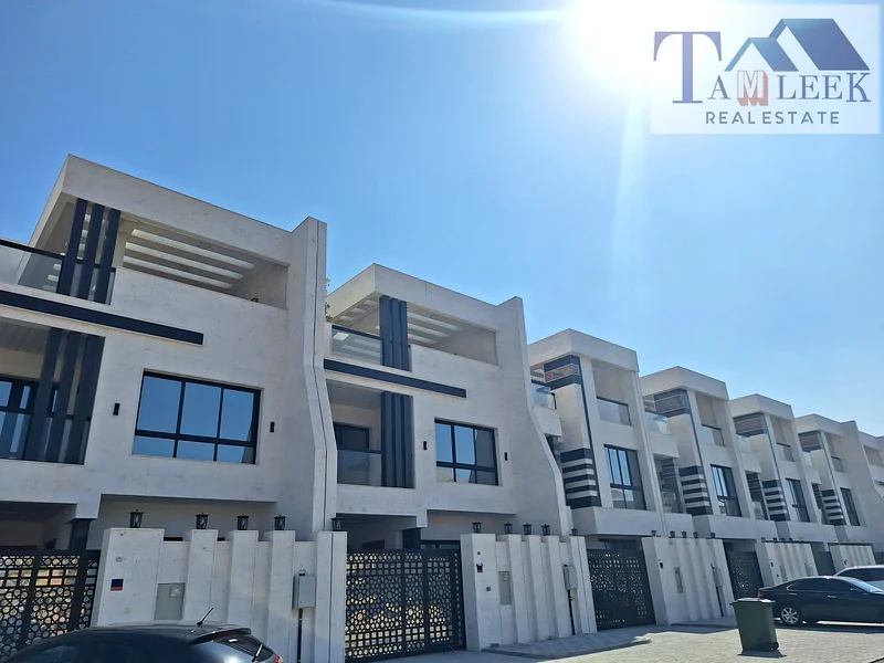 Available villa for sale freehold for life with personal finishes63872179909889113