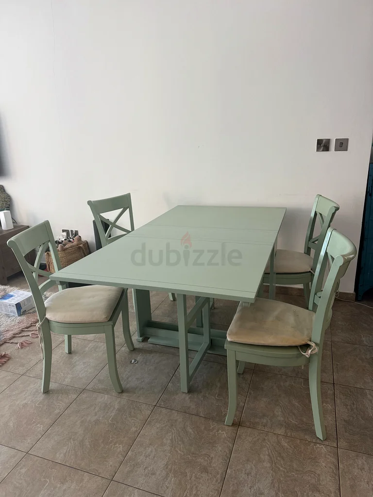 Collapsible dining table63216835865602113