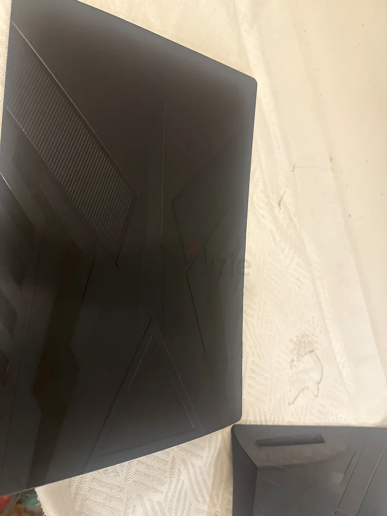 غطاء أسود لمزرعة 4K بسعر 150 درهمًا فقط63165245644675111
