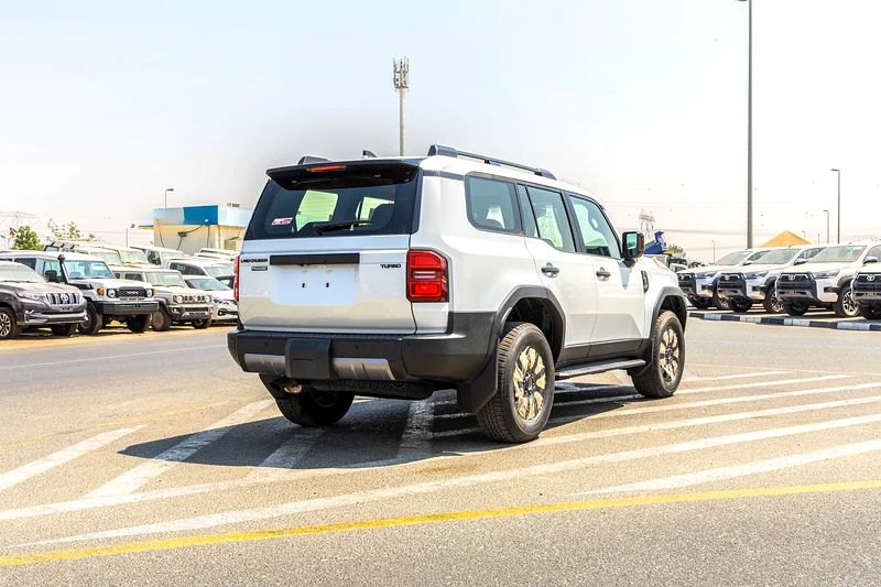 Prado Adventure 2.4L Turbo, 4WD, Leather Seats, Sunroof - 2025 (Export)63157883023619112