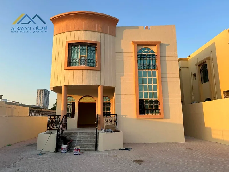 فيلا واسعة * مُجددة بالكامل * موقع ممتاز * سعر معقول63722901650562111