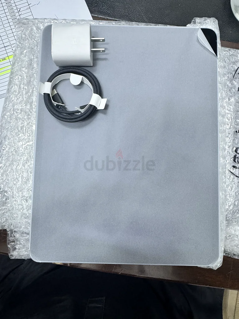 آيباد إير M3 13 بوصة 25663183728040195111