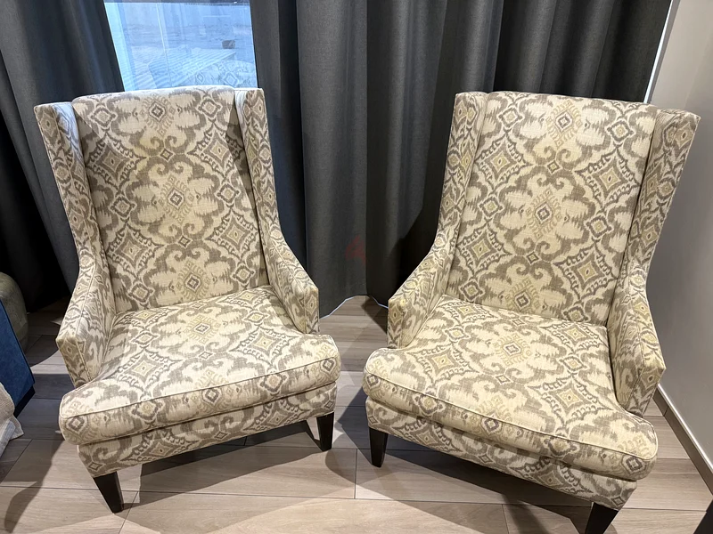 Pair of Elegant Modern Accent Chairs – Perfect Addition to Your Living Space!63216835721347111
