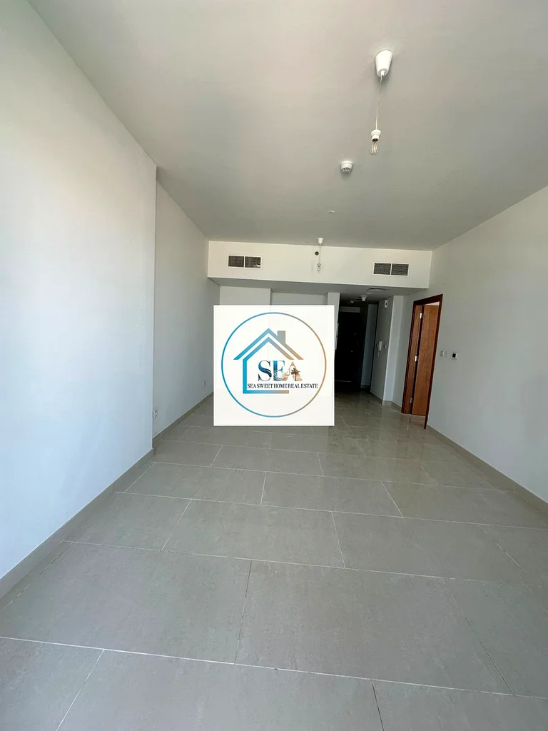 شقة جديدة بالكامل / تخطيط فاخر وواسع / جاهزة للانتقال / إطلالة بحرية كاملة63193069698562113