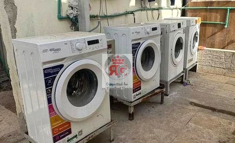 الإقامة الخاصة بالعمل في سوبر سبيس متوفرة بسعر منخفض.63266918073986113