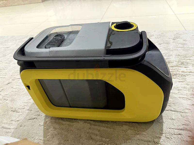 Battery Fiber deep cleaner and car interior cleaning with compact storage used once632555415576331120