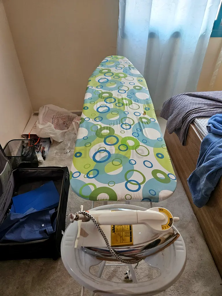 Effortless Ironing with this Reliable Iron63253469801985111