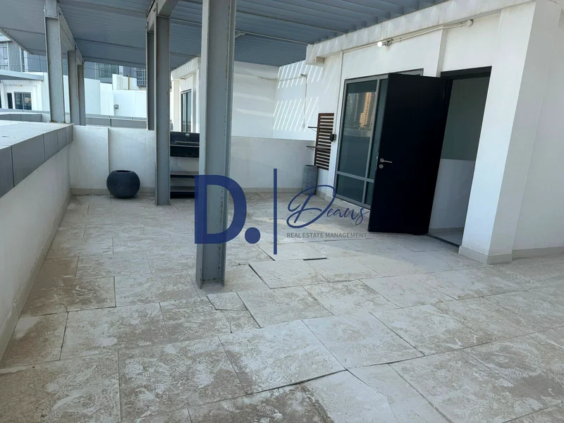 منظر بحر كامل | حتى 6 دفعات | تراس كبير | واسع63309222570497111
