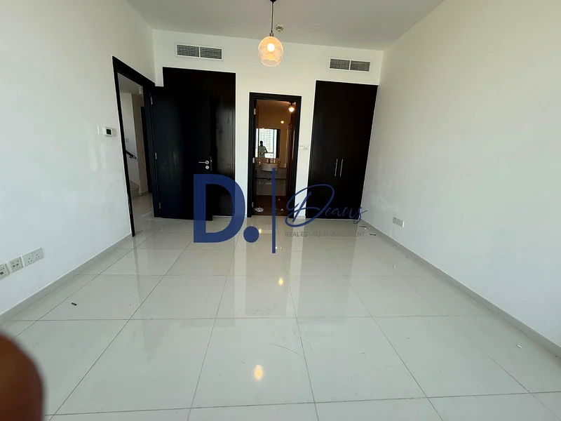 منظر بحر كامل | حتى 6 دفعات | تراس كبير | واسع63309222570497113