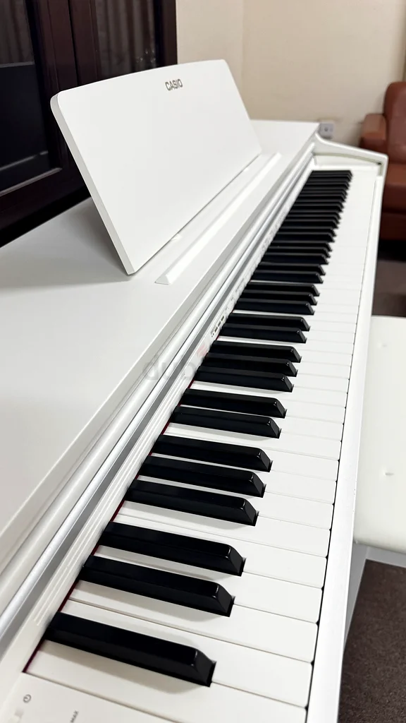 Elegant White Casio Digital Piano for Sale - Perfect for Music Lovers!63226778546691111