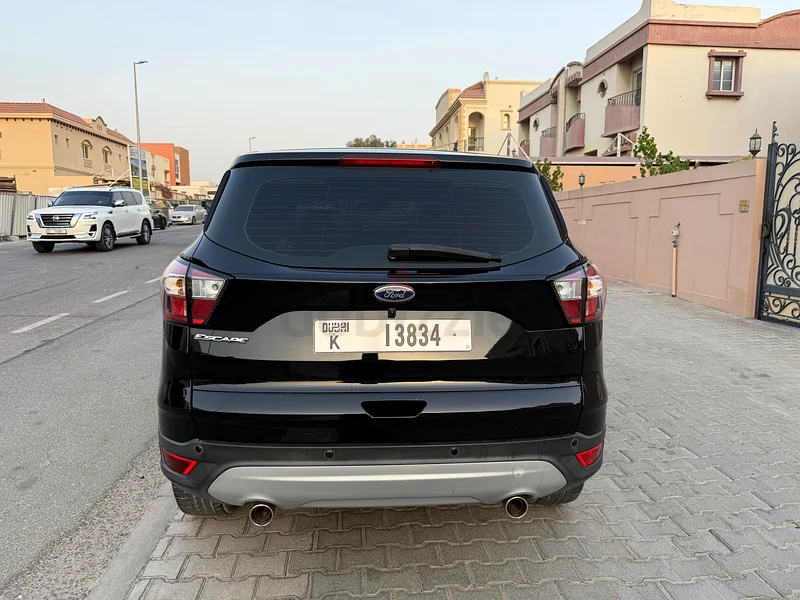 سجل صيانة كامل بدون حوادث  لا يوجد طلاء63231638863618114