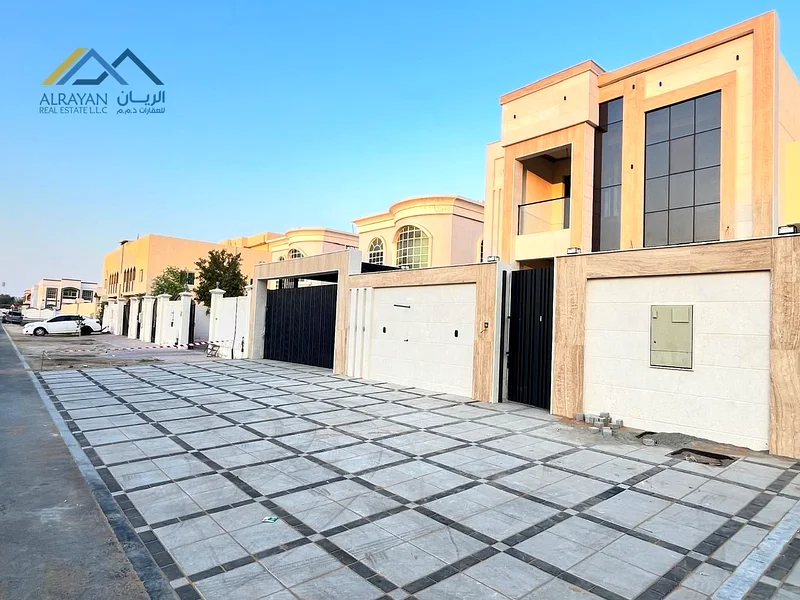 Central air conditioning included * Ground and first floor * Freehold for all nationalities * Ultra deluxe finishing * Large spaces63879425082626111