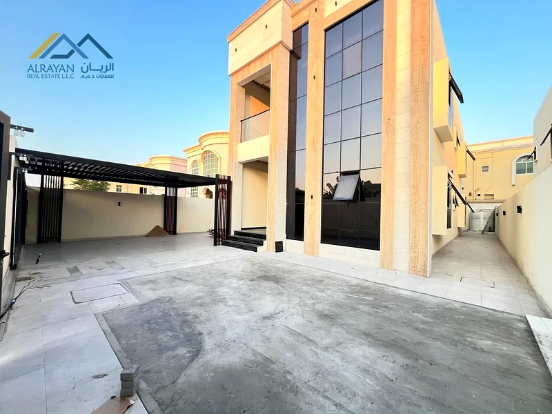 Central air conditioning included * Ground and first floor * Freehold for all nationalities * Ultra deluxe finishing * Large spaces63879425082626113