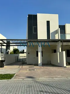Genuine Resale - R2EM layout - close to entry &amp; exit - 3bed + Maid - Rented