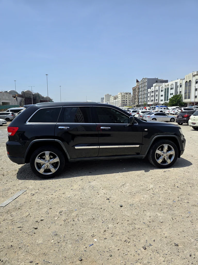 Jeep Grand Cherokee Overland V8 201263152287091842113
