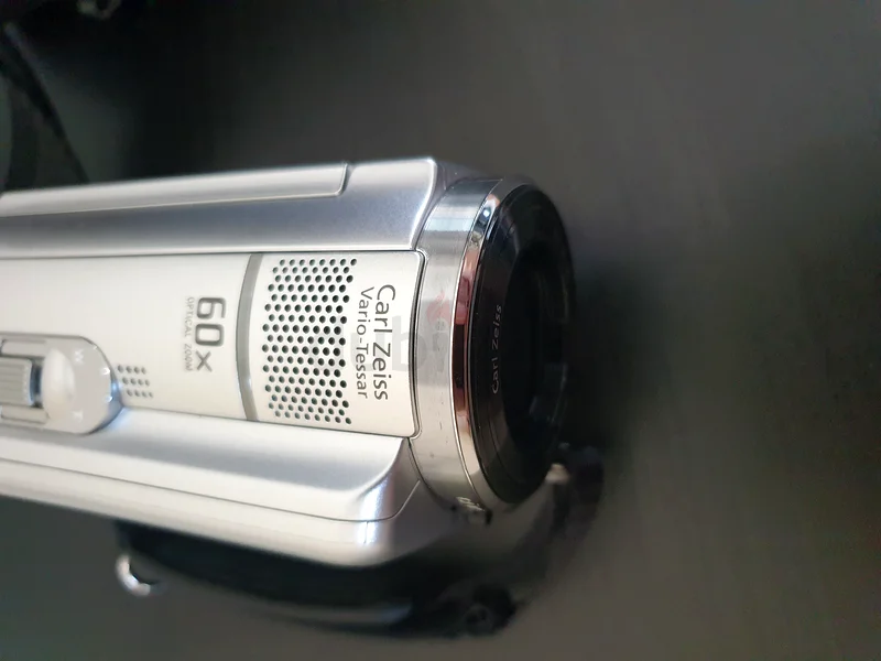 SONY DCR SR68 Digital HDD Video Camera632341260125451123