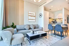 STAY BY LATINEM Luxury 1BR Holiday Home Waves 706 Near Burj Khalifa