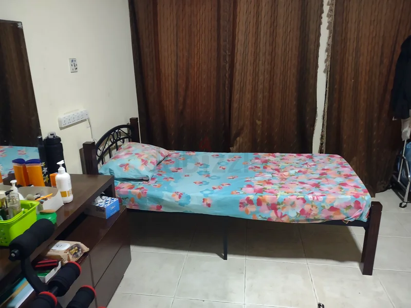 مساحة سرير متوفرة للإيجار للسيدات فقط63127778009603112