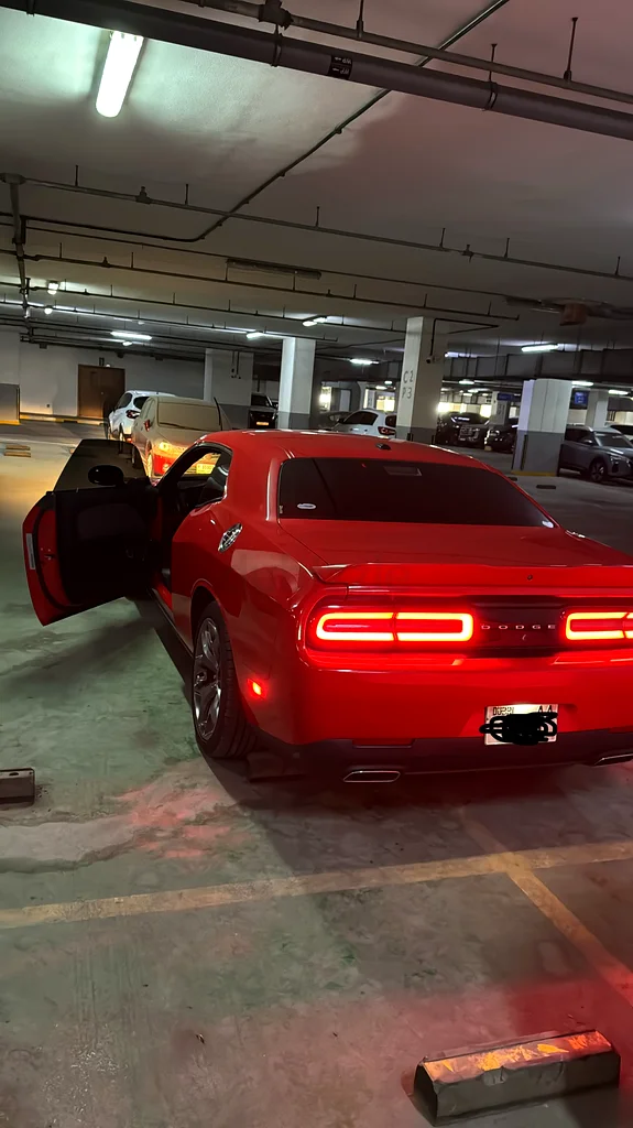 Dodge challenger 2016 SRT Red ,57,50063223818439426111
