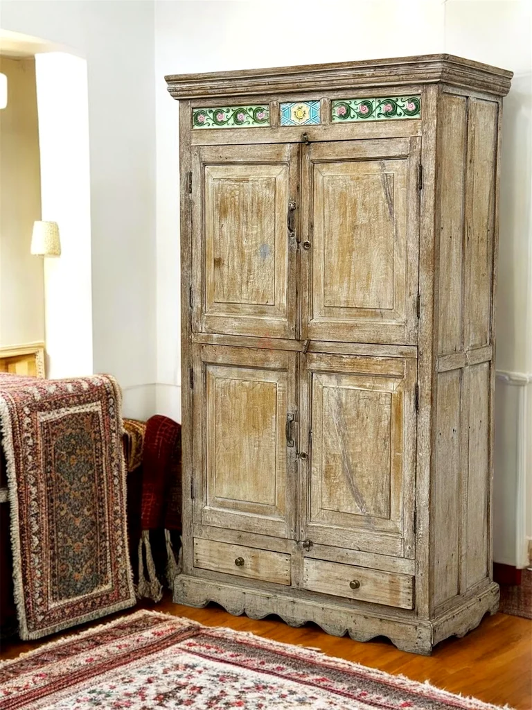 Antique vintage solid wood cabinet63191601481090110