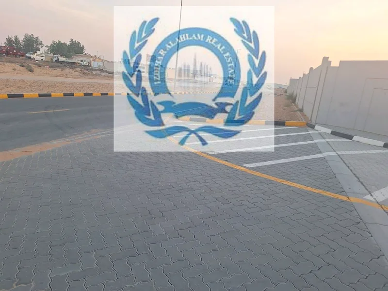 خطة دفع على 3 سنوات، طاقة جاهزة 870 كيلوواط، مساحة بناء 39644 قدم مربع، أرضي بULSE اثنان تجزئة + وارهاوس + صناعي63195060033025113