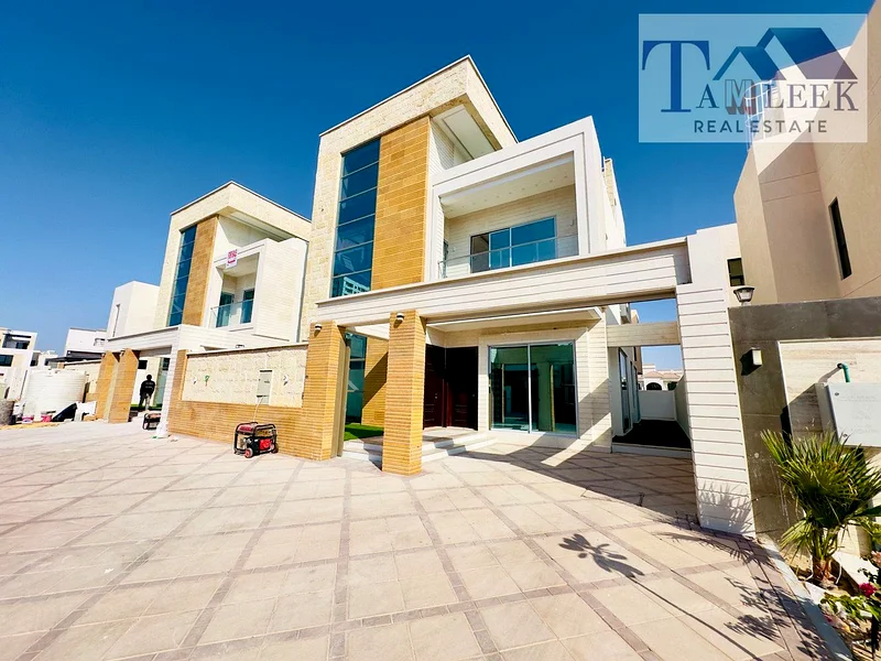 For sale, a luxurious villa with distinctive finishing and a large building area in a prime location in the Emirate of Ajman. The villa consists of 663912682307970111