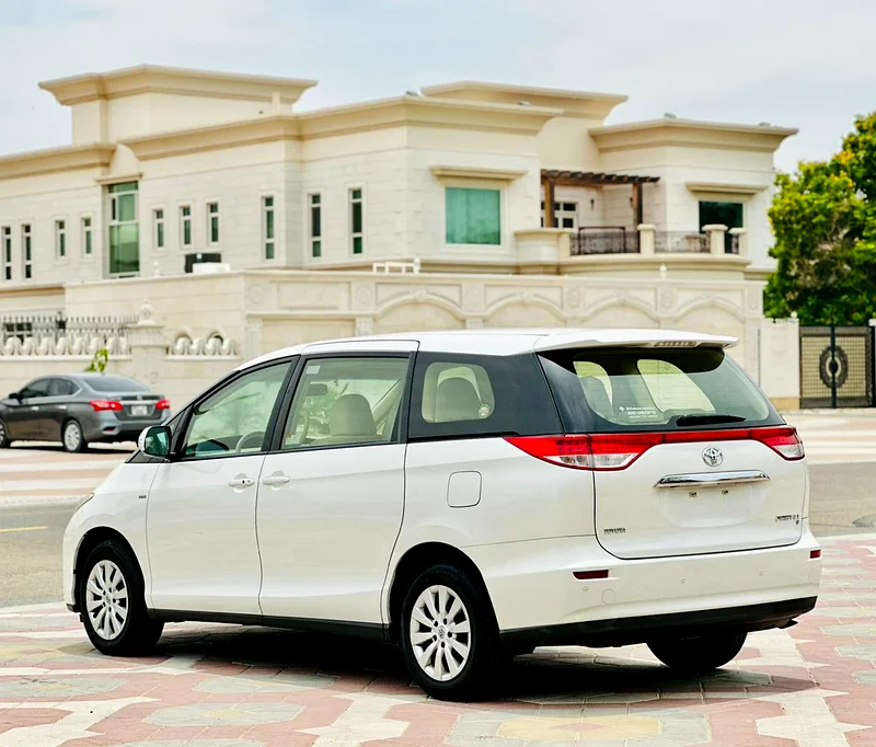 2015 TOYOTA PREVIA S 2.7L GCC SPECIFICATION LESS KMS ORGINAL PAINT IN VERY EXCELLENT CONDITION63147207632643113