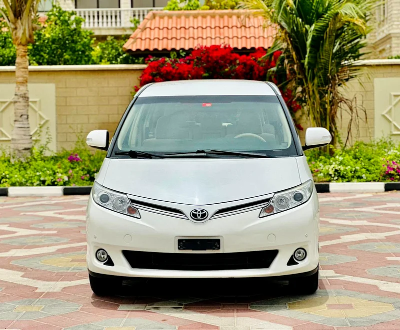 2015 TOYOTA PREVIA S 2.7L GCC SPECIFICATION LESS KMS ORGINAL PAINT IN VERY EXCELLENT CONDITION63147207632643111
