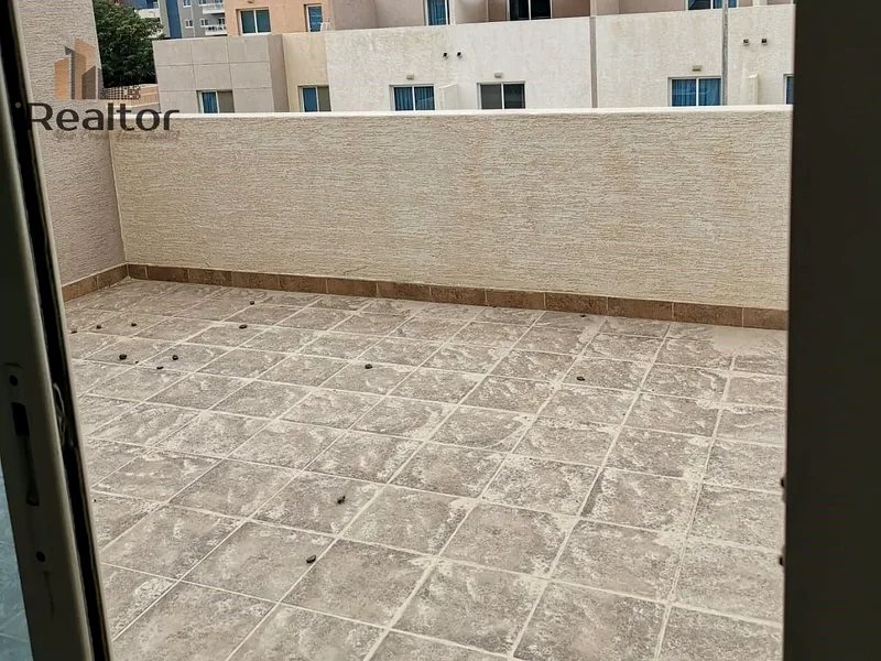 فيلا معاصرة مكونة من غرفتي نوم | للبيع63187685174273114