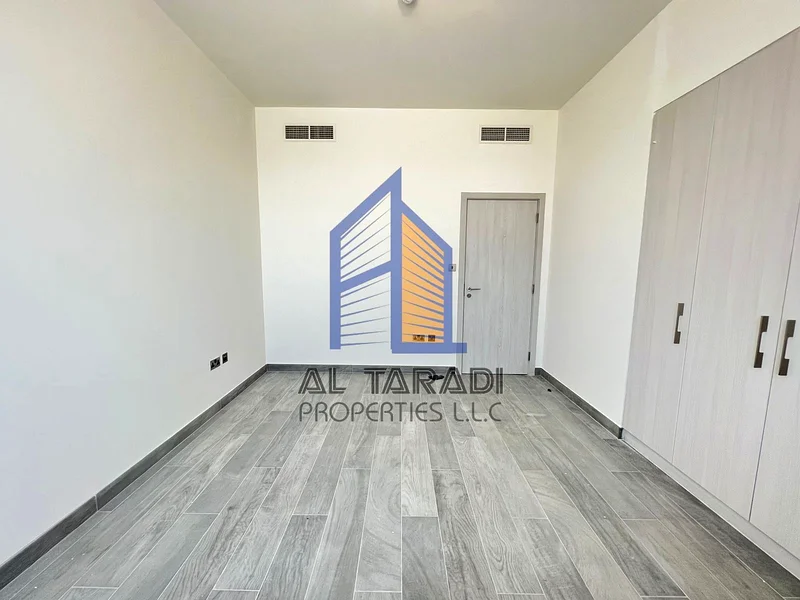 تاون هاوس كبير مكون من 3 غرف نوم | عرض ساخن63307905967362114