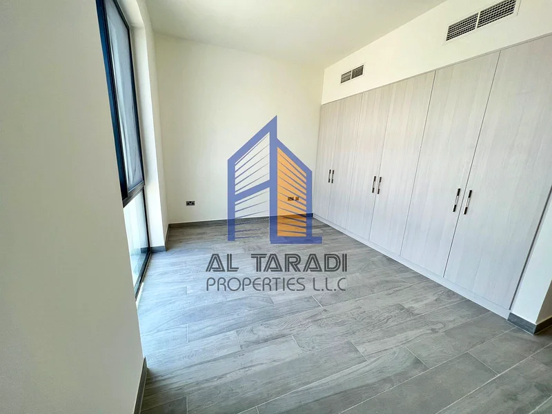 تاون هاوس كبير مكون من 3 غرف نوم | عرض ساخن63307905967362113