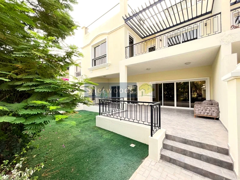 واسع | 4 غرف نوم + غرفة خادمة | مفروش63859191916673110