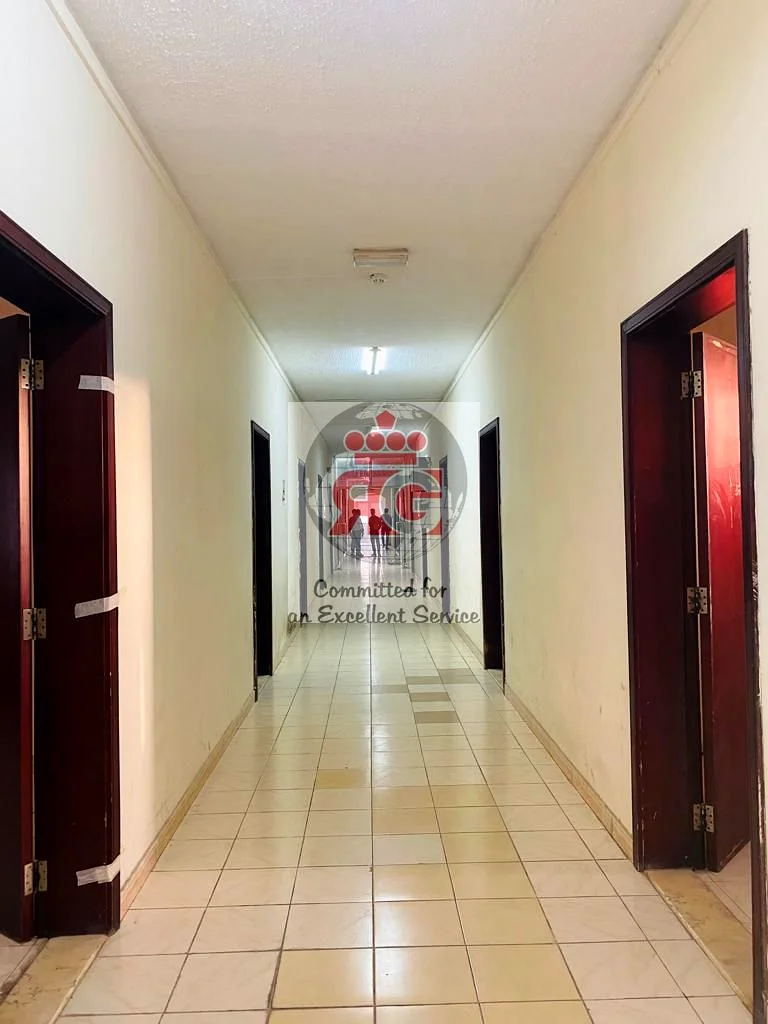 متوفر سكن فائق في الفضاء بسعر منخفض.63164780157443113