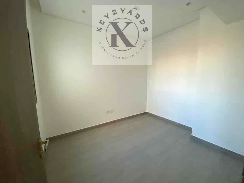 🏡 للبيع: تاون هاوس أنيق مكون من 3 غرف نوم في ذا سيدارز 🌿63172670202626113
