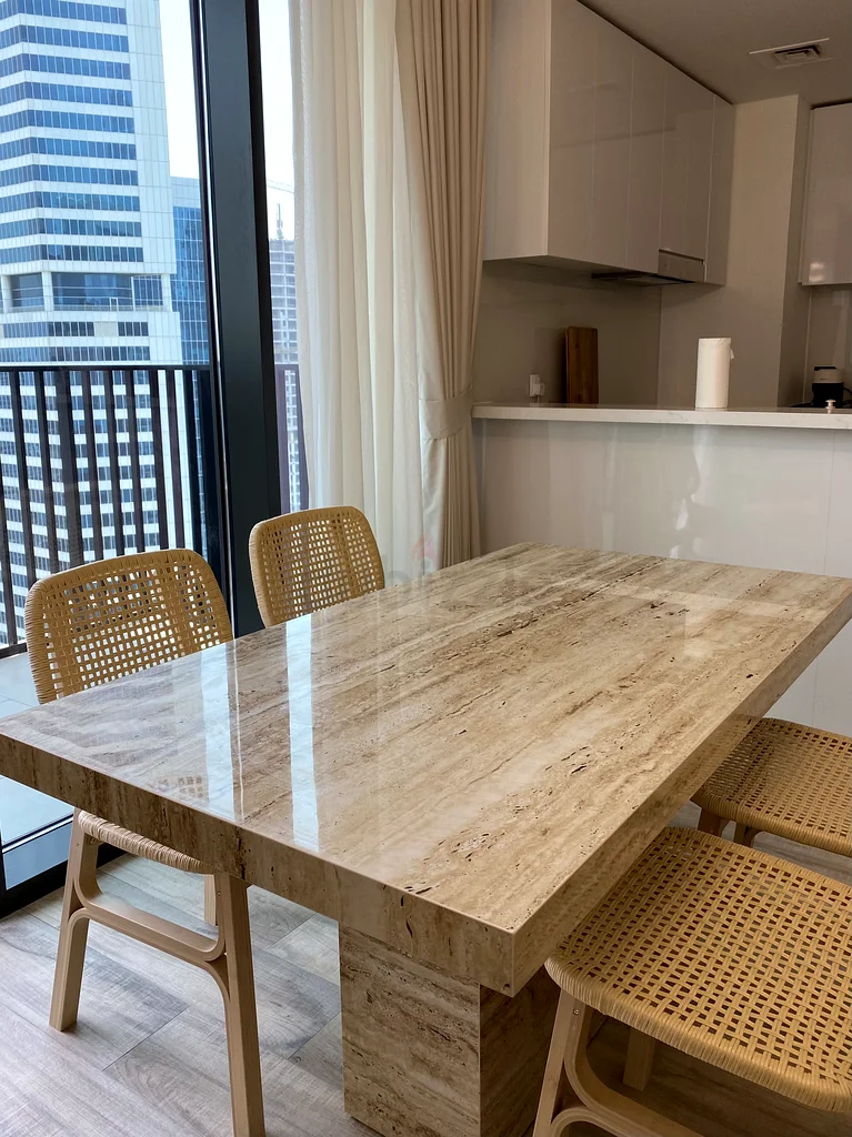 Dining Table63186271172227113