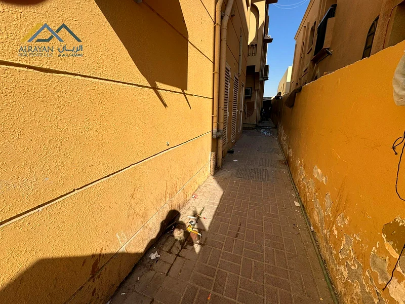 فرصة استثمارية مميزة * مبنى للبيع بسعر تنافسي * في موقع ممتاز جدًا بالقرب من شارع الشيخ عمار *63194578766978114