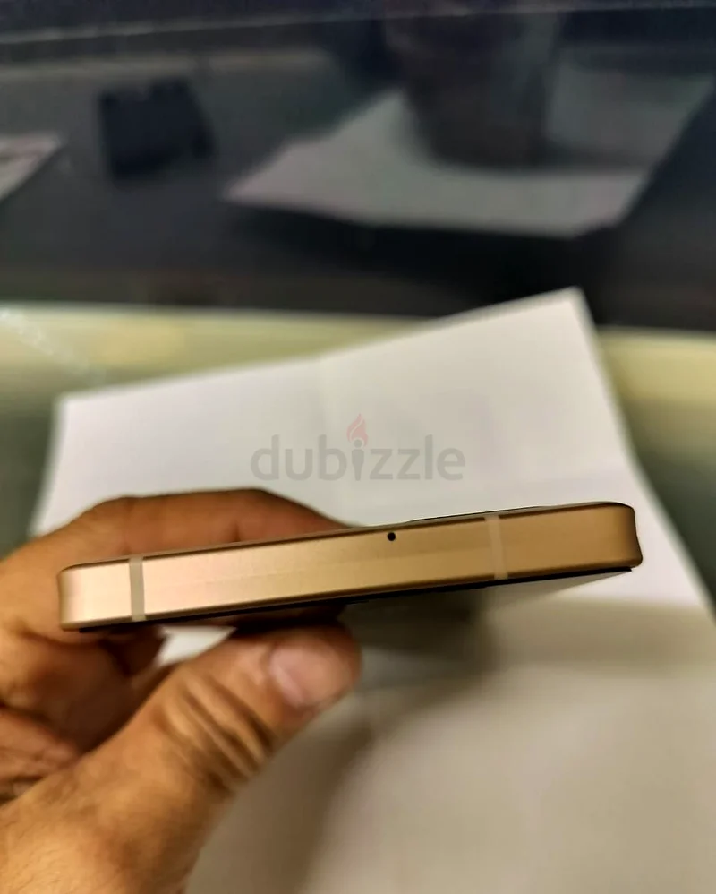 هاتف Aquos Sense6 للبيع بحالة جيدة63213435801985114