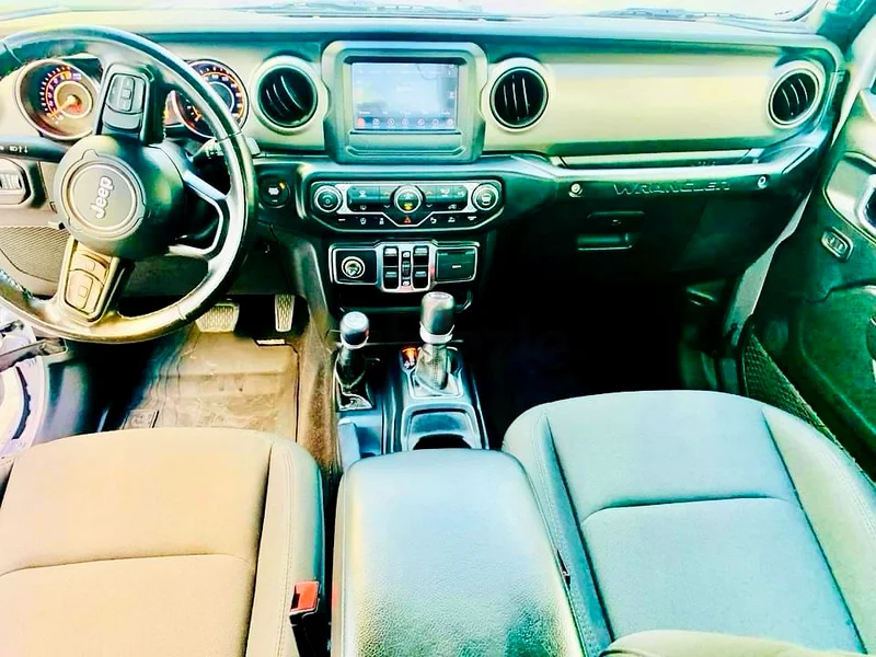 جيب انليميتد سبورت لدول مجلس التعاون الخليجي مع مفتاحين، سيارة نظيفة، محرك V663171744492162114