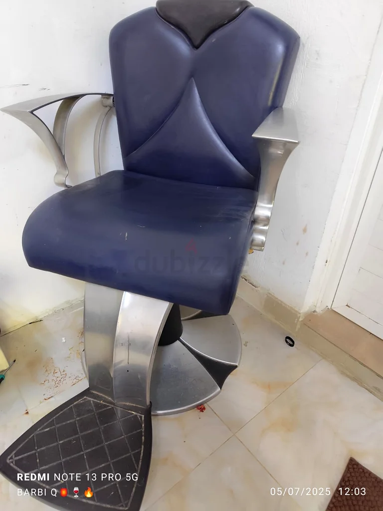 كرسي صالون، طبق غسل الشعر.. 150 درهم632571054818581119