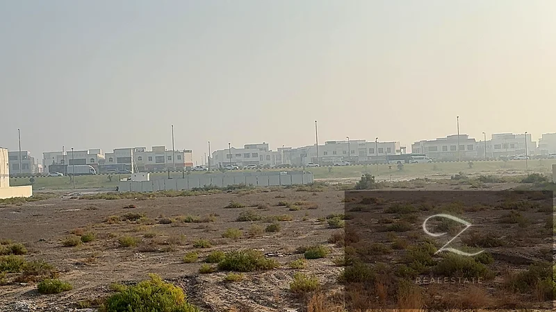 أرض صناعية للبيع في الشارقة / المنطقة الصناعية (18)، أرض مستودعات63195062919171112
