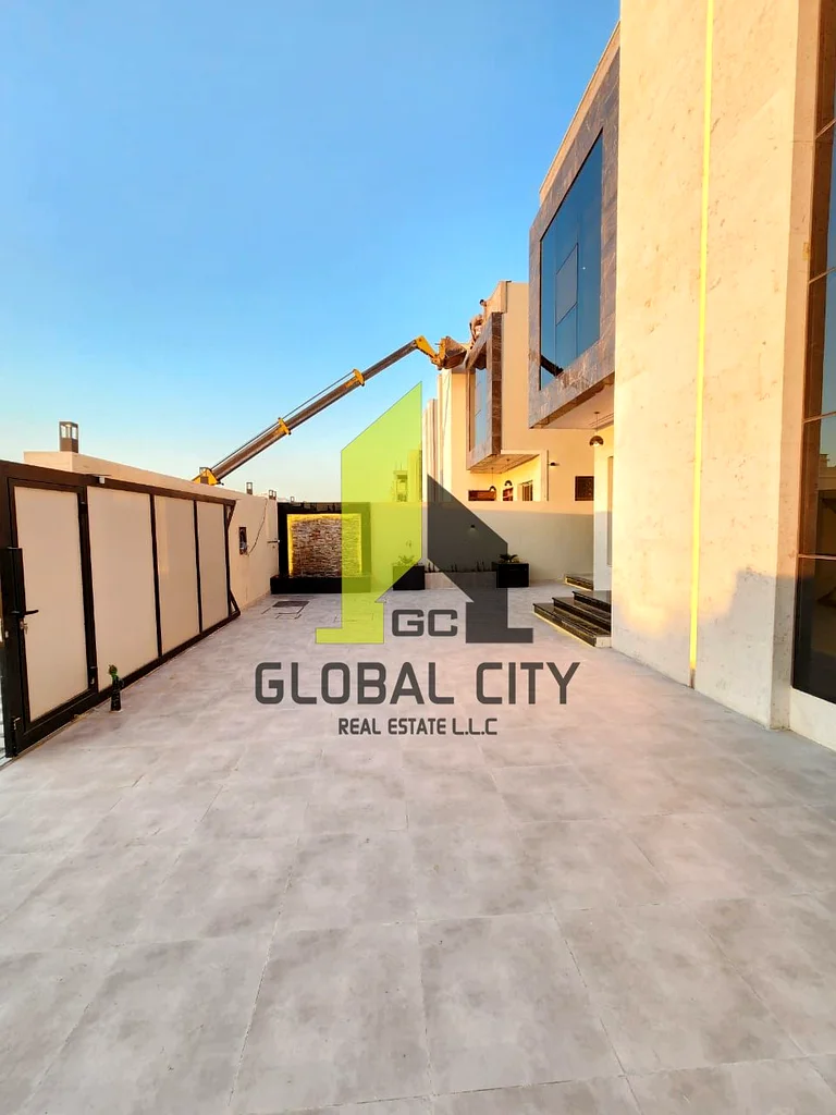 5 BED VILLA READY TO MOVE FOR SALE IN HELIO 1 , AJMAN , CASH PRICE 1,950,000 , 4 UNITS AVAILABLE IN ONE ROW , CONTACT FOR  MORE DETAILS ,,,,,,,,,,,,,,63893559613186112
