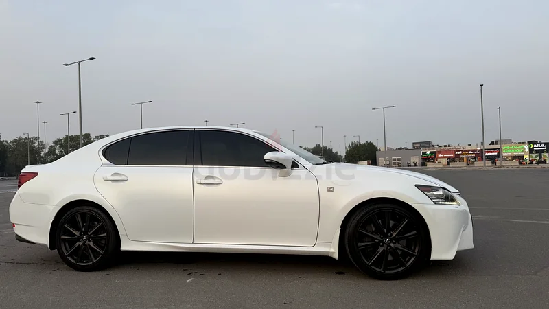 Lexus GS350 F sport (GCC- Al Futtaim) excellent condition // no accidents63156992116995111