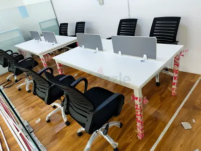 Selling Brand New 8 Person office Workstation