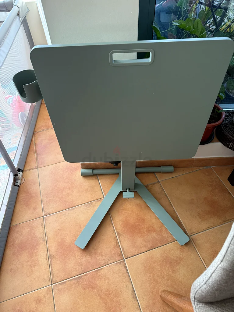 طاولة لابتوب IKEA MITTZON قابلة للتعديل في الارتفاع، 66×50 سم63218805731459110