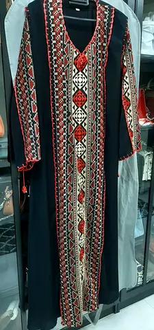 Dress with embroidery. Size L. Still like new