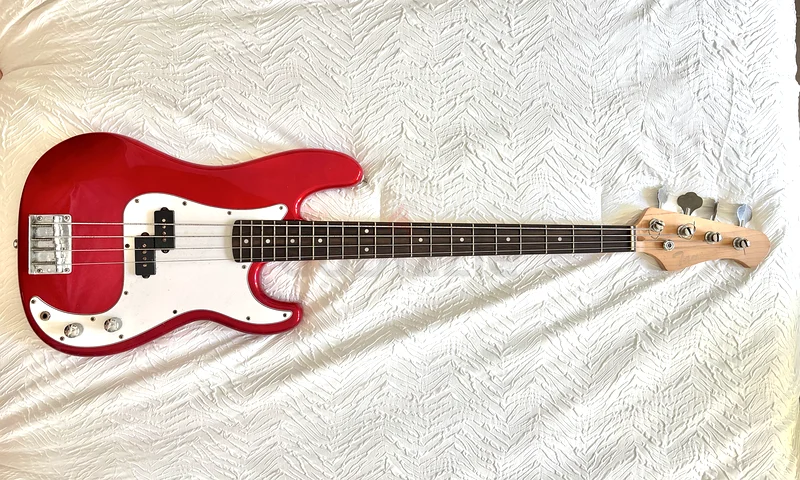 Great Deal: P-Bass Style Guitar63205877163265111