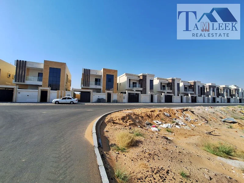 Villa with a prime location for sale in Al Yasmine63252424084097111