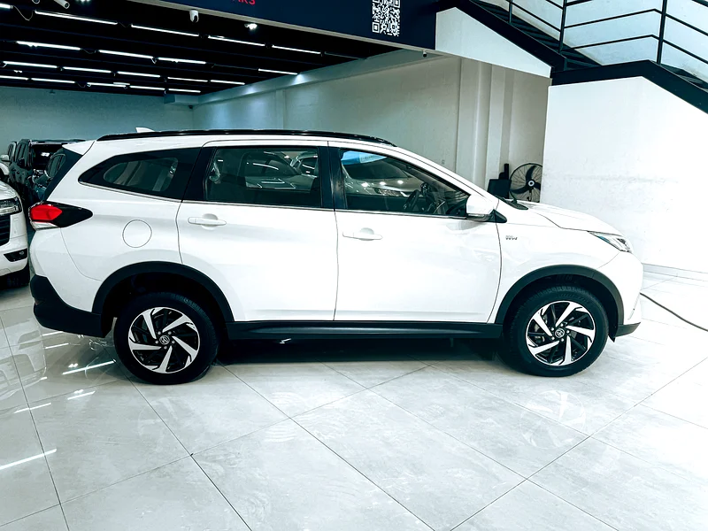 2023 Toyota Rush EX 1.5L V4 // EMI Starting from 830 AED63147687380610113