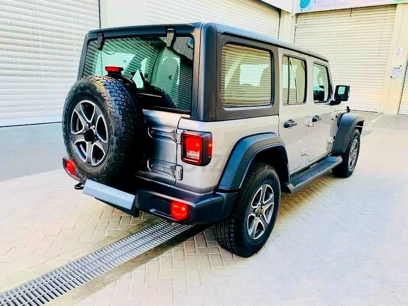 جيب انليميتد سبورت لدول مجلس التعاون الخليجي مع مفتاحين، سيارة نظيفة، محرك V663171744492162113