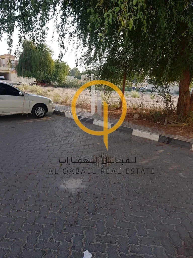 للبيع قطعة أرض في منطقة الكابيلا. بسعر معقول63183235607553112